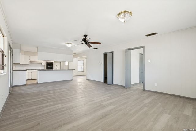 630 CARLISLE AVE, San Antonio, TX 78225