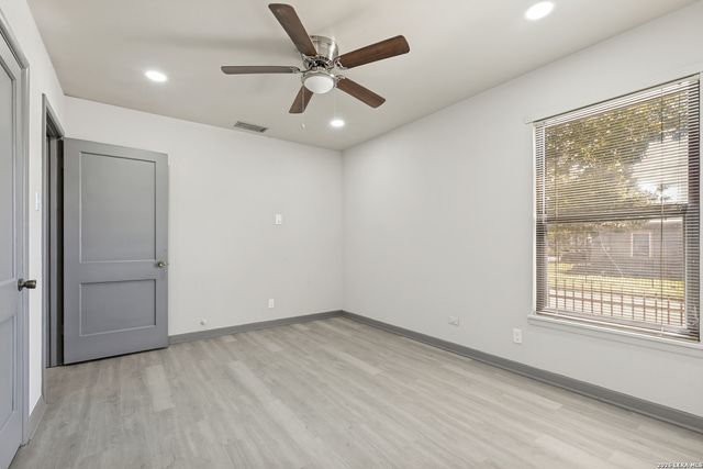 630 CARLISLE AVE, San Antonio, TX 78225