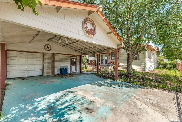 630 CARLISLE AVE, San Antonio, TX 78225