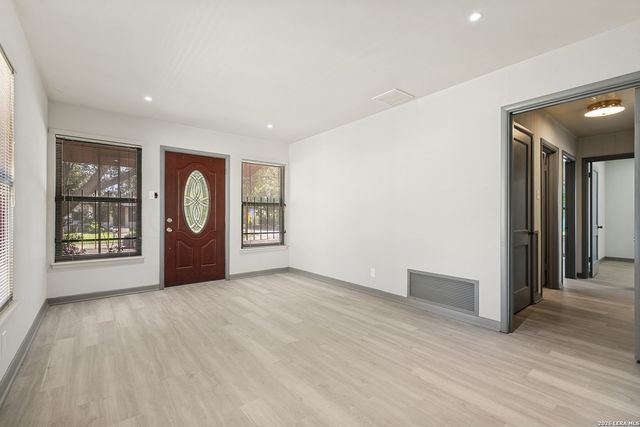 630 CARLISLE AVE, San Antonio, TX 78225