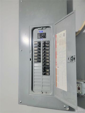 5636 Sapphire Avenue, St Louis, MO 63136