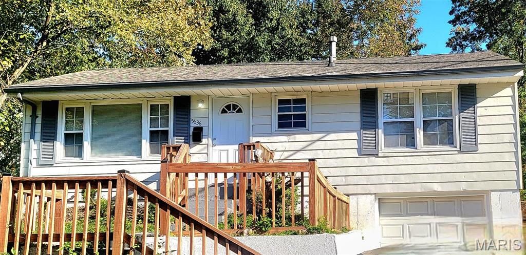 5636 Sapphire Avenue, St Louis, MO 63136