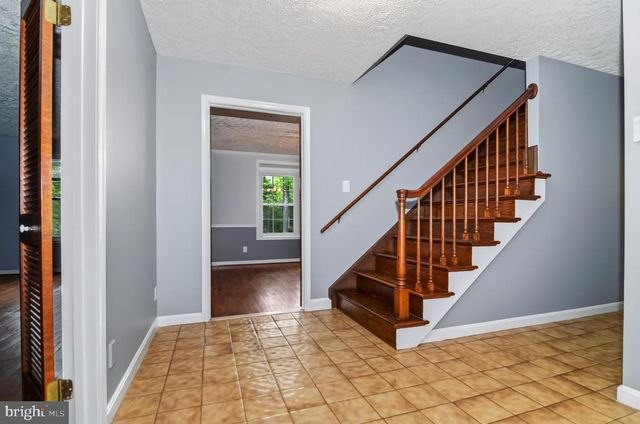 7075 WOOD GLEN DR, Hughesville, MD 20637