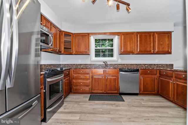 7075 WOOD GLEN DR, Hughesville, MD 20637