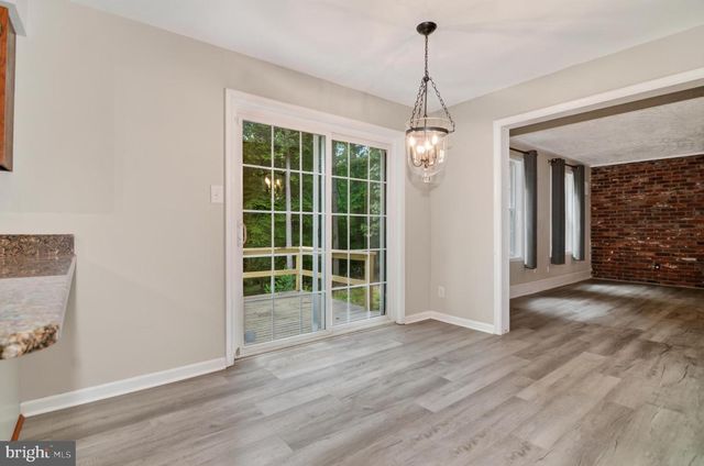 7075 WOOD GLEN DR, Hughesville, MD 20637