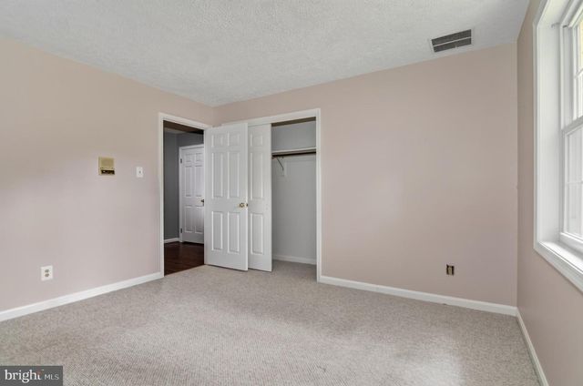 7075 WOOD GLEN DR, Hughesville, MD 20637