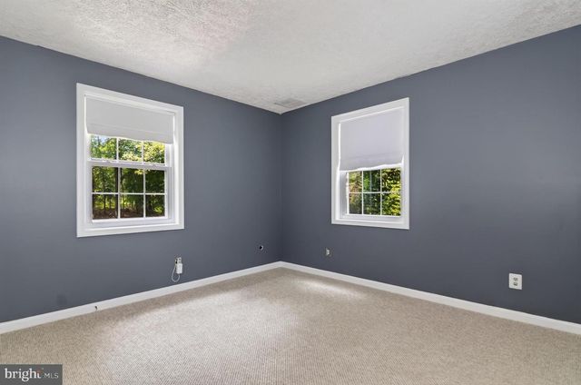 7075 WOOD GLEN DR, Hughesville, MD 20637