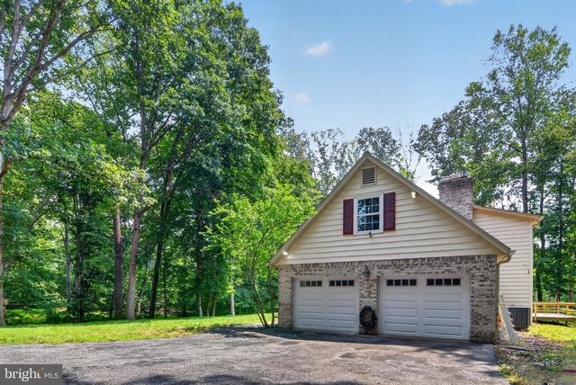 7075 WOOD GLEN DR, Hughesville, MD 20637