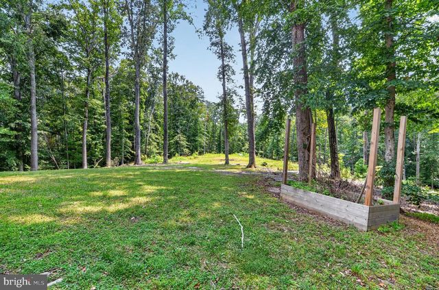 7075 WOOD GLEN DR, Hughesville, MD 20637