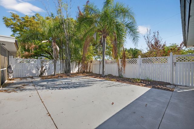 5475 NW Scepter Drive, Port St. Lucie, Port St Lucie, FL 34983