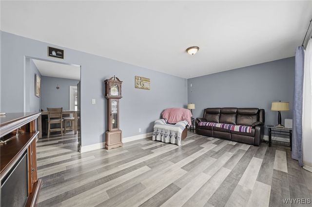 17 Warren Drive, Tonawanda, NY 14150