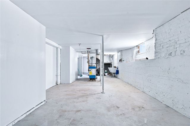 102 Overhill Road, Providence, RI 02906