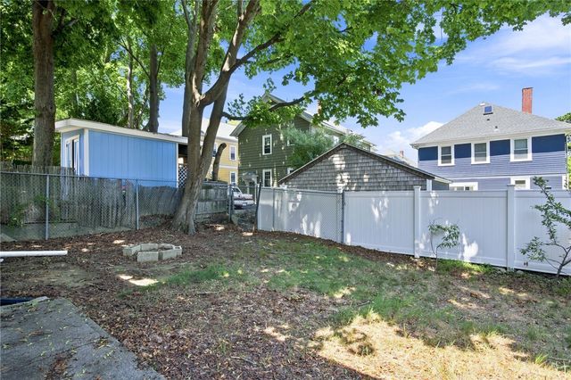 102 Overhill Road, Providence, RI 02906