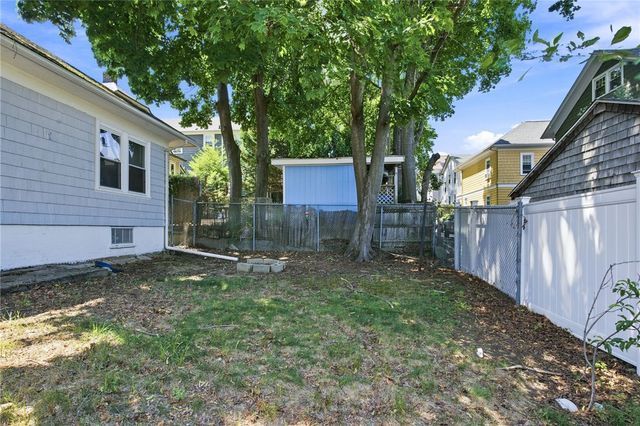 102 Overhill Road, Providence, RI 02906