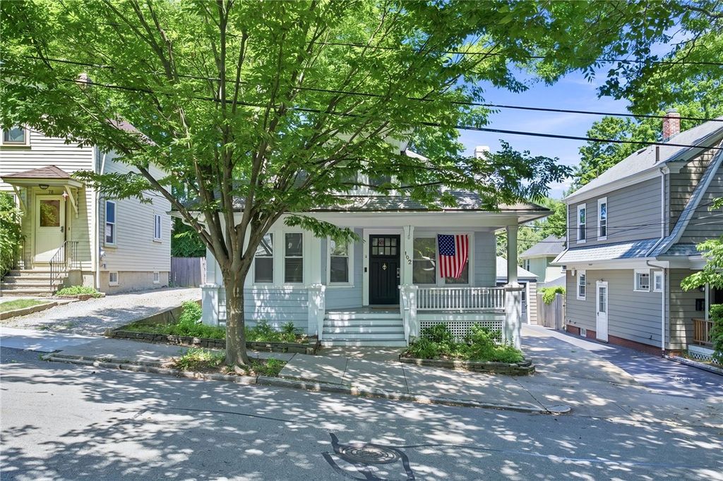 102 Overhill Road, Providence, RI 02906