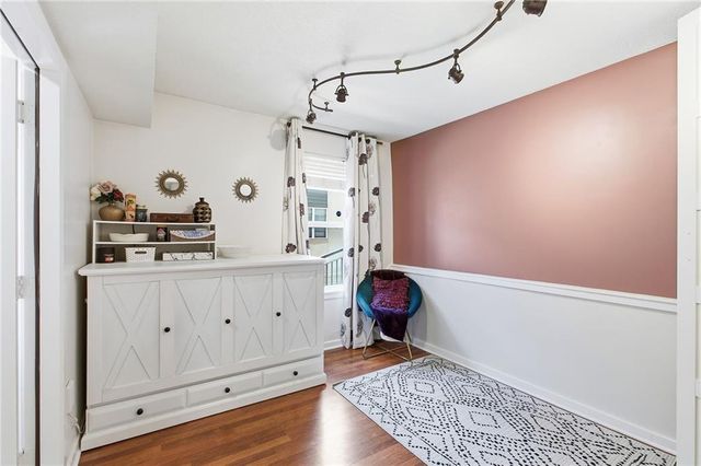 4565 Madison Avenue, Kansas City, MO 64111