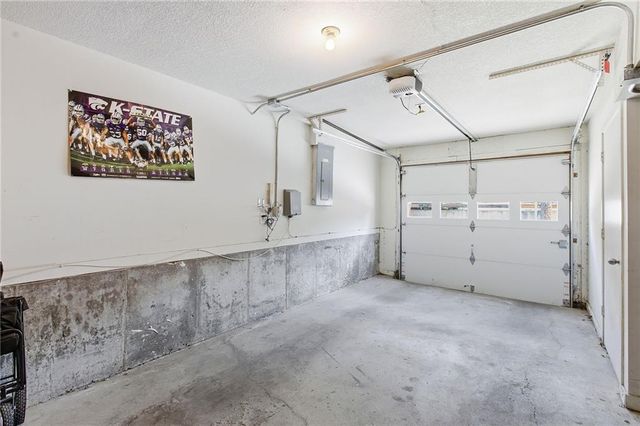 4565 Madison Avenue, Kansas City, MO 64111
