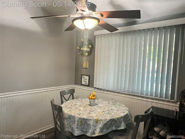 37110 Gilchrist Street, Westland, MI 48186
