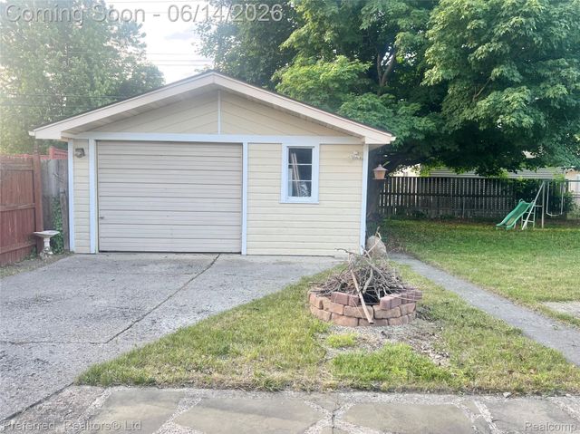 37110 Gilchrist Street, Westland, MI 48186