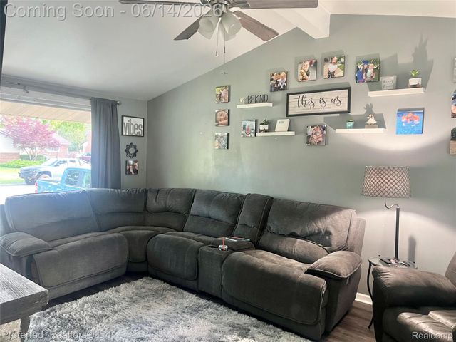 37110 Gilchrist Street, Westland, MI 48186