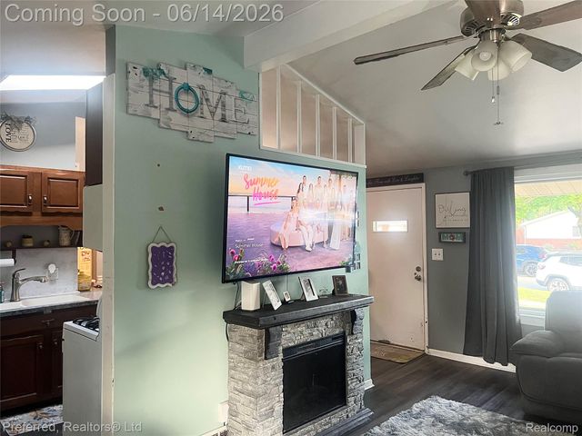 37110 Gilchrist Street, Westland, MI 48186