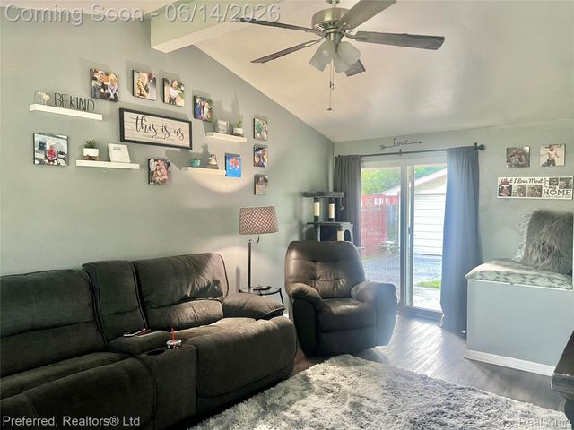 37110 Gilchrist Street, Westland, MI 48186