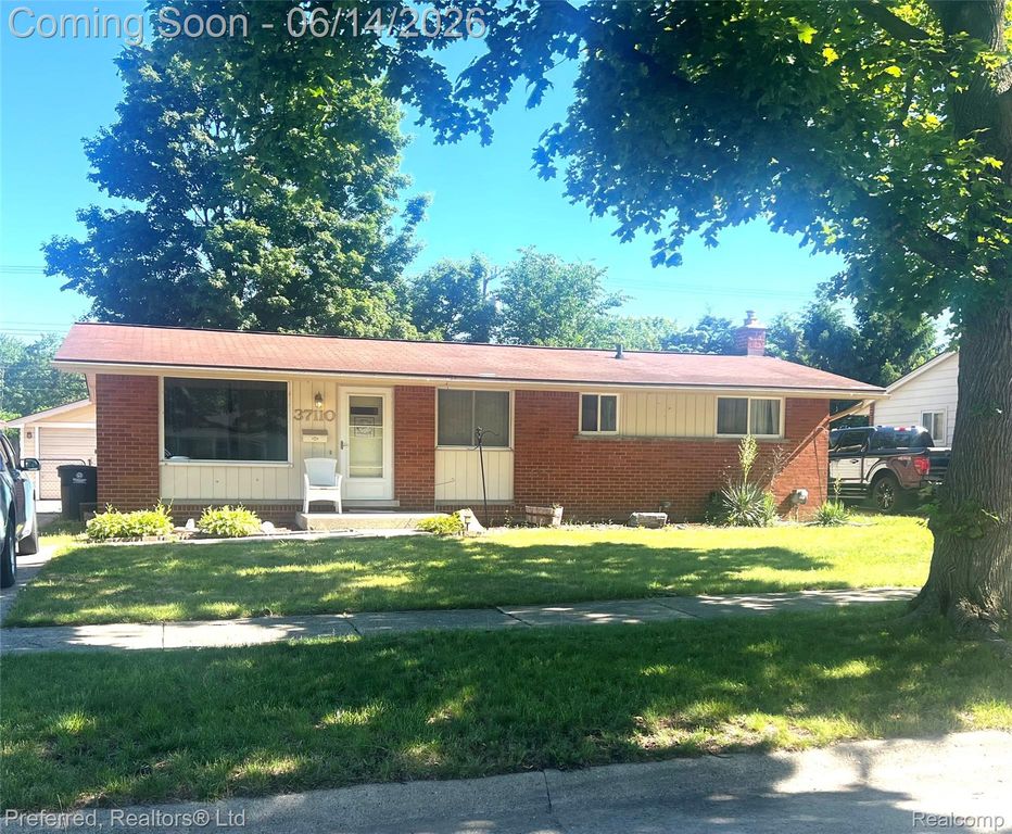37110 Gilchrist Street, Westland, MI 48186