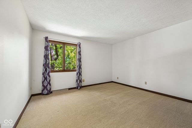407 Oxford Drive, Noblesville, IN 46062