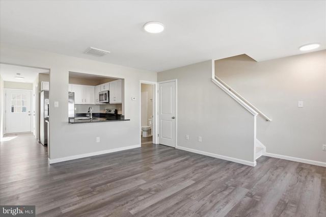 208 WHITE VIOLET WAY, Kearneysville, WV 25430
