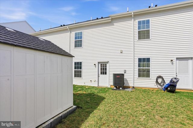 208 WHITE VIOLET WAY, Kearneysville, WV 25430