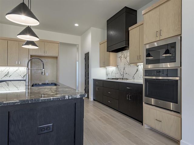 3901 Sorano Drive, Moore, OK 73160