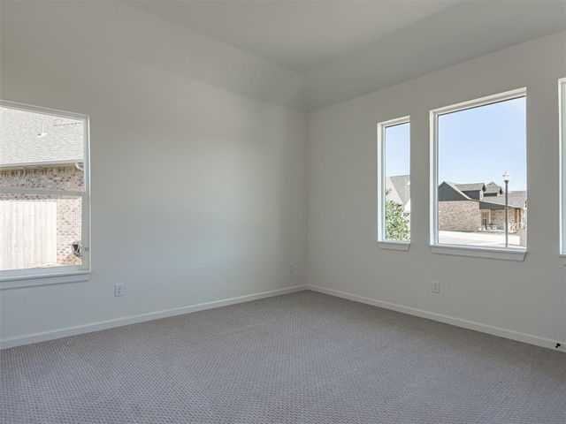 3901 Sorano Drive, Moore, OK 73160