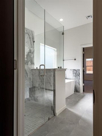 3901 Sorano Drive, Moore, OK 73160