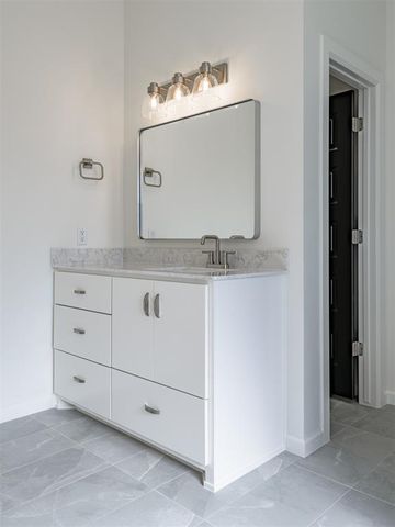 3901 Sorano Drive, Moore, OK 73160