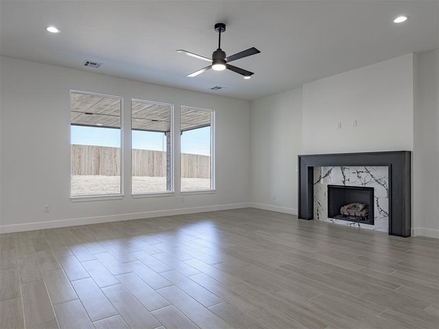 3901 Sorano Drive, Moore, OK 73160