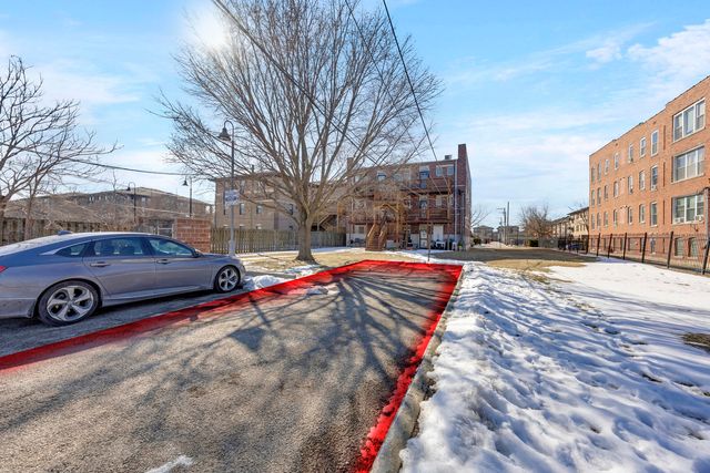 3817 S Ellis Avenue 101, Chicago, IL 60653