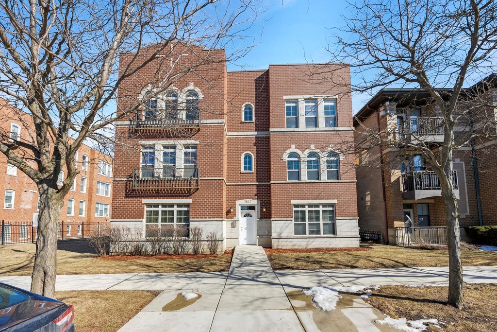 3817 S Ellis Avenue 101, Chicago, IL 60653