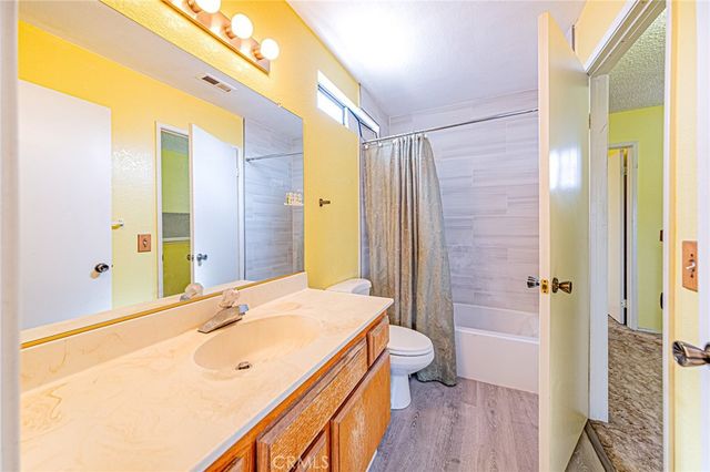 16234 Jasmine, Victorville, CA 92395