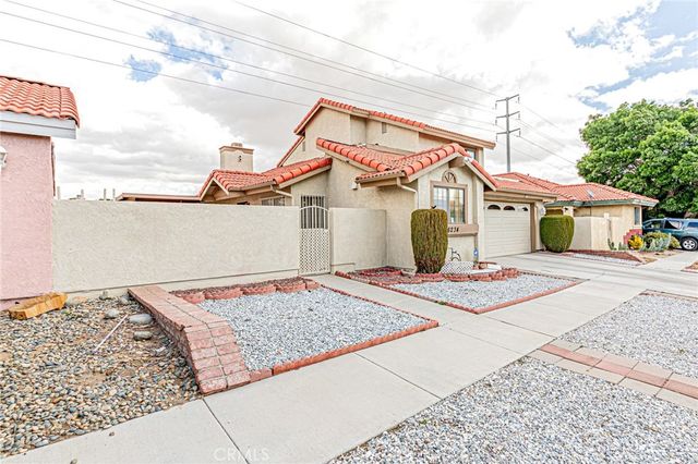 16234 Jasmine, Victorville, CA 92395