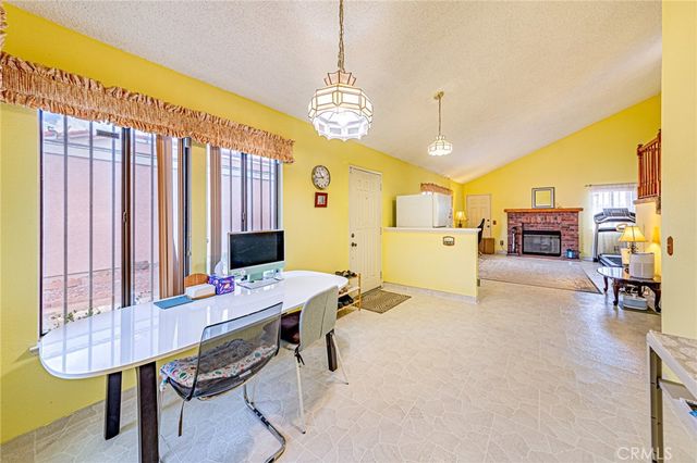 16234 Jasmine, Victorville, CA 92395