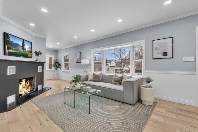 58 Lakelands Avenue, Greenwood Lake, NY 10925