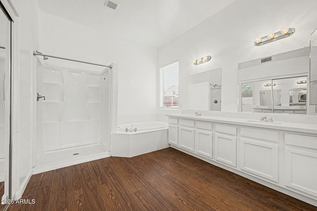1571 E STIRRUP Court, Gilbert, AZ 85296