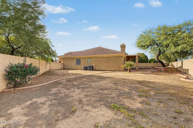 1571 E STIRRUP Court, Gilbert, AZ 85296