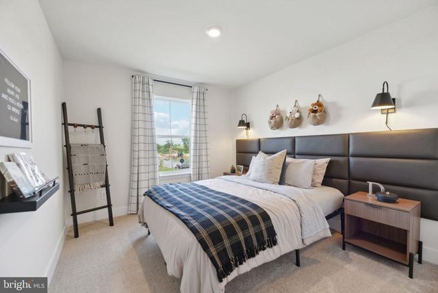 11511 CHALMERS LN, Fredericksburg, VA 22407