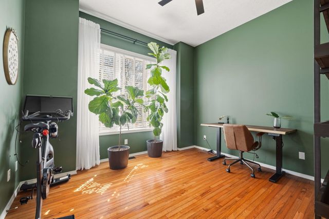 1002 E Gaslight Drive, Springfield, MO 65810