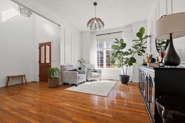 1002 E Gaslight Drive, Springfield, MO 65810