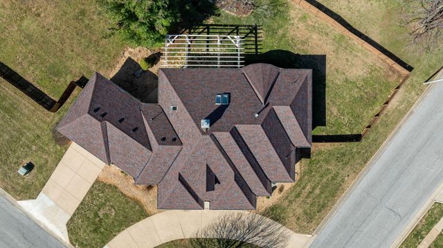 1002 E Gaslight Drive, Springfield, MO 65810