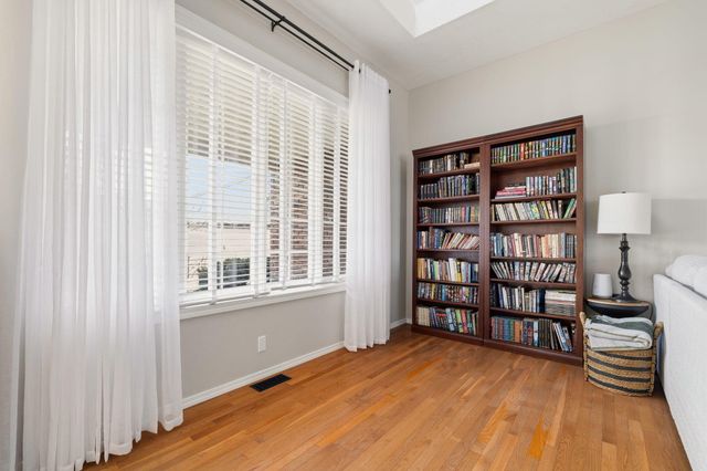 1002 E Gaslight Drive, Springfield, MO 65810