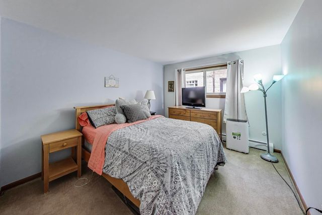 6858 N Northwest Highway 2E, Chicago, IL 60631