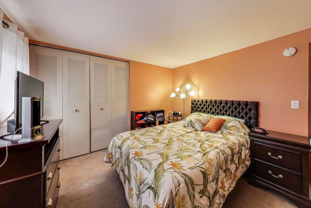 6858 N Northwest Highway 2E, Chicago, IL 60631